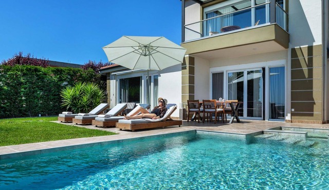 Sunny Villa Grande in Kassandra in Chaniotis