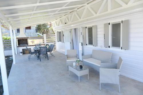 Sunset Beach House in Nea Potidaea