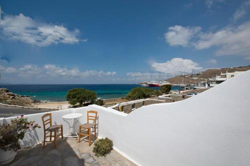 Sunshine Studio Near New Port Of Mykonos in Mikonos