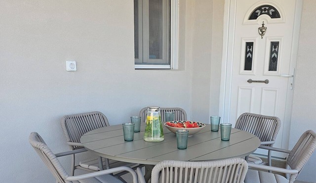 Syros House: Slow Living by the Sea with a Private Pool Sea Views Walk to the Beach in Azolimnos