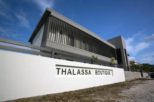 THALASSA BOUTIQUE HOTEL & Villas in Sarti