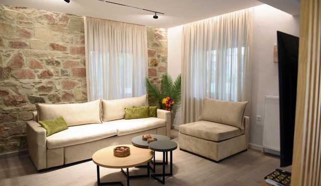 The Cozy Flat 88m2 - Private parking in Mytilene