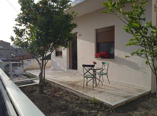The House with the Terrace &The Garden in Kalamoti