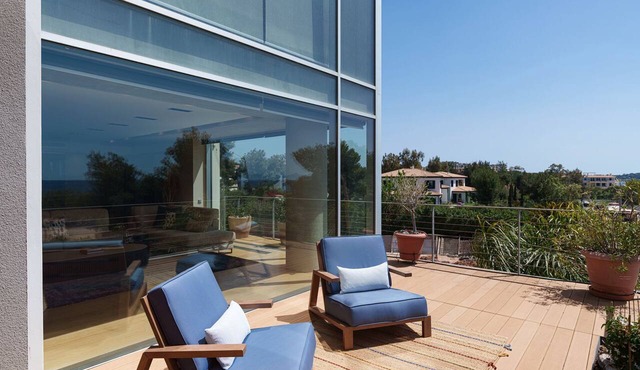 The Vouliagmeni Residence in Voula