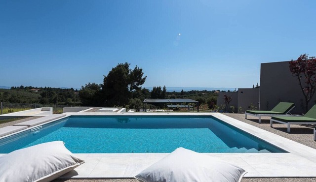 Theeta Pefko Villa - Metamorfosi Halkidiki in Metamorfosi