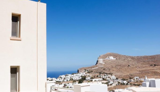 Themonies Lounge Villa in Chora Folegandros