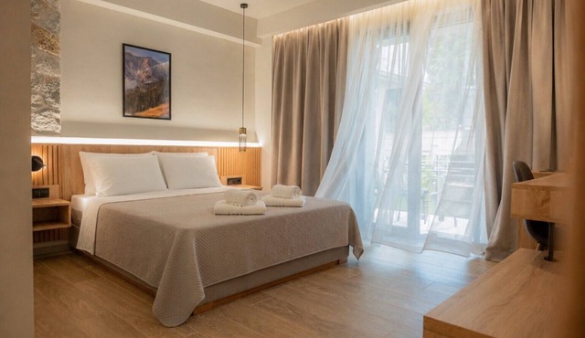 Three Peaks Elevated Stay in Litochoro