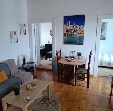 To stegadaki - Traditional Cycladic Mansion in Ano Syros