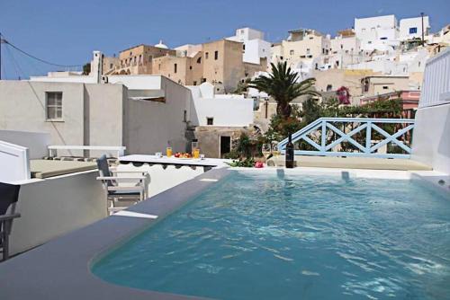 Traditional Cave Villa-Paradise & Prive Jacuzzi in Emporio Santorini