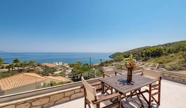 Two Bedroom Apartment with Terrace & Sea View - Villa Mare Studios in Zakynthos