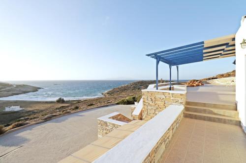 Unique Off Grid Sea Front Villa in Ios Chora