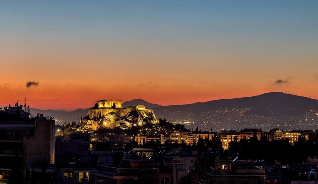 Urban Forty One | Acropolis-view penthouse in Pagkrati