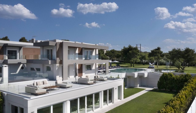 Utopia Grand Villa, a 6.000m2 Private Estate in Loutraki
