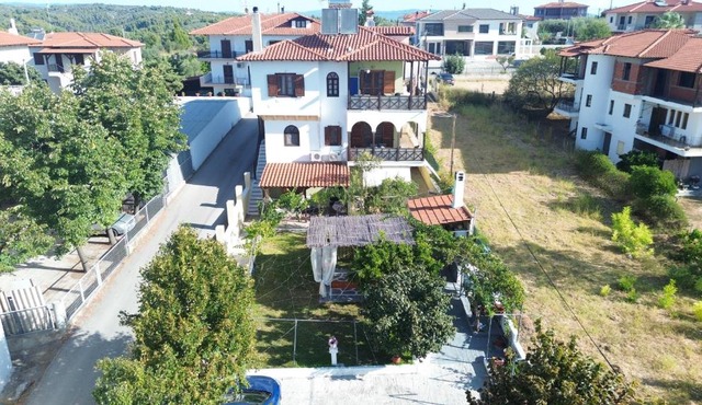 Vangel Garden in Sithonia