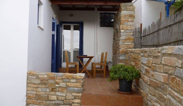 Vasilis Ios Place Room 1 in Chora