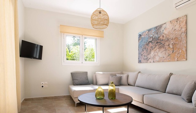 Vasilopoulos Residences - Villa Chloe in Lakithra