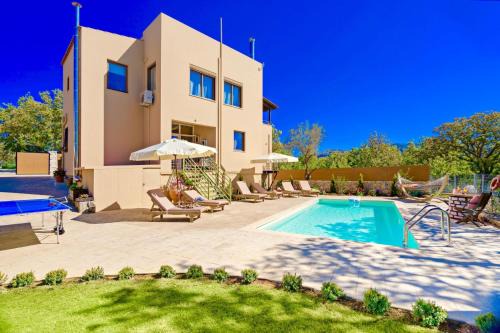 Villa Aclando with private swimming pool in Áyios Yeóryios