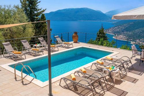 Villa Amore Sunrise by Villa Plus in Ferendináta