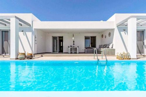 Villa Anthos Kerasia in Gennadi