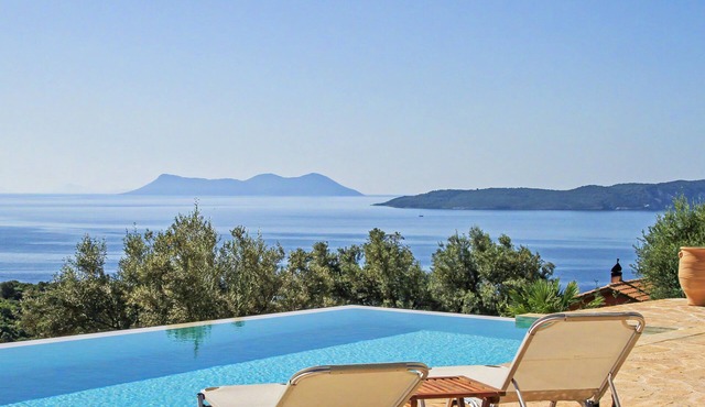 Villa Atokos: Infinity Escape & Sea Views in sivota