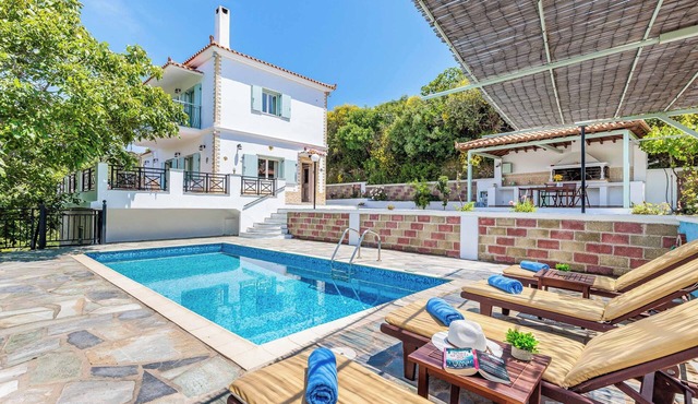 Villa Augusta - Two Bedroom Villa, Sleeps 4 in Sporades