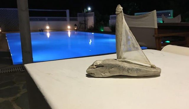 Villa Costa Hydra in Plépi