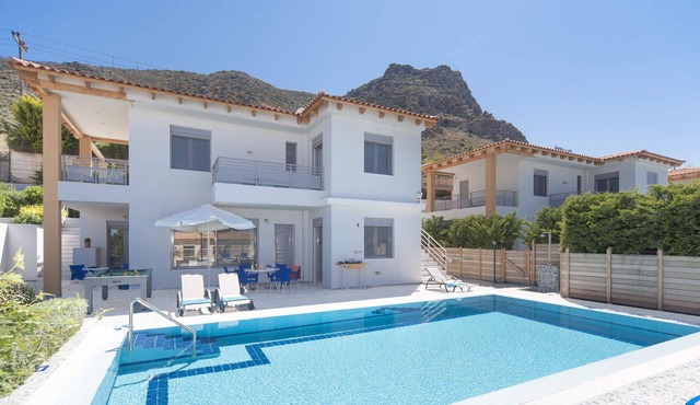 Villa Danae Blue by Villa Plus in Piskopianon