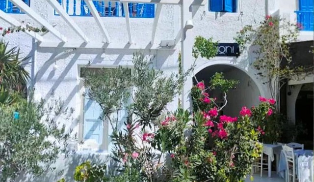 Villa Dioni in Santorini