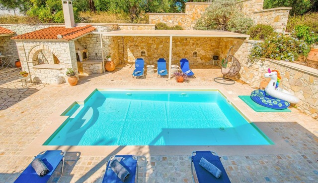 Villa Divista in Paxi in Paxi