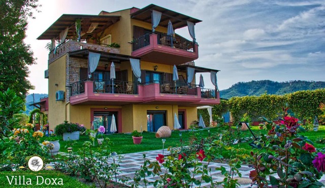 Villa Doxa in Sarti