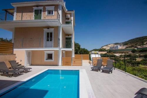 Villa Elpida at Minies in Minia