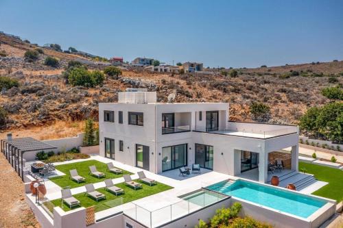 Villa Este by Villa Plus in Rethymno