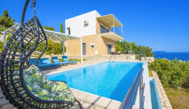 Villa Faneromeni - Two Bedroom Villa, Sleeps 4 in Lefkada
