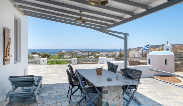 Villa Fotis Country House with Sea View, Wi-Fi, and Air Conditioning in Megas Gialos