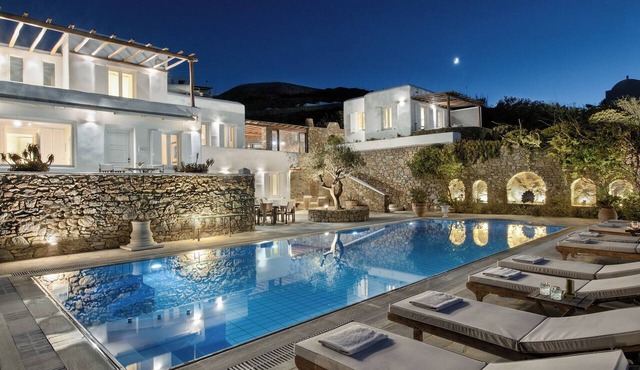 Villa Galaxy Mykonos Private Pool Villa in Ftelia , Mykonos in Mikonos