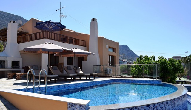 Villa Gloria for 9, Private Villa with swimming pool in Koutouloufari