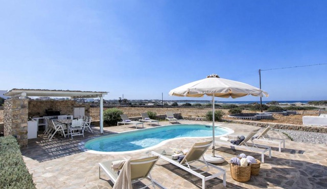 Villa Glyfada, 100m From the Beach in Kastraki