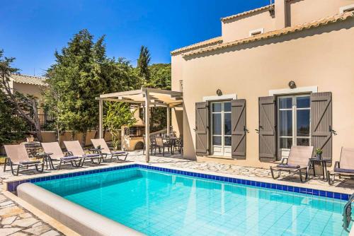 Villa Helios Evreti in Evretí
