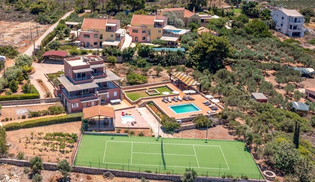 Villa Horizon by Villa Plus in Kampani