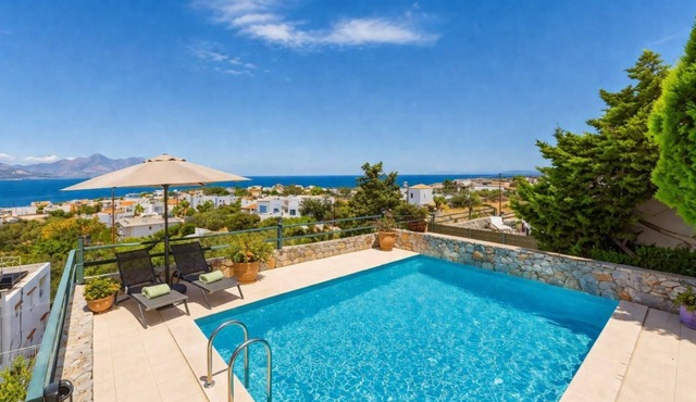 Villa Ikaros - Four Bedroom Villa, Sleeps 7 in Plaka