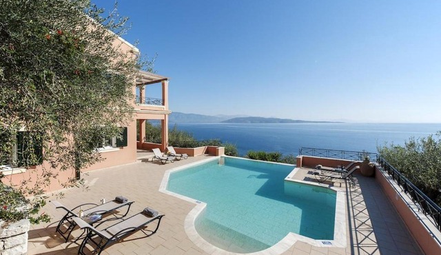 Villa Kyma, Nissaki, Kaminaki With Private Pool And Spectacular Sea Views in Agní