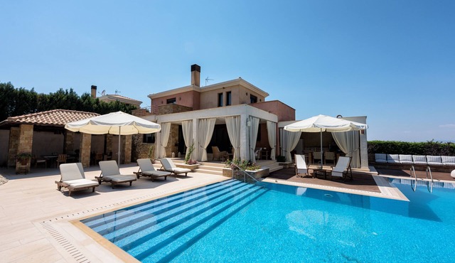 Villa La Stella by Luxlikehome in Sane