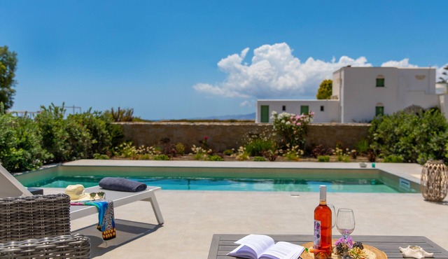 Villa Lantana with Private Swimming Pool - Salinus Naxian Villas in Naxos