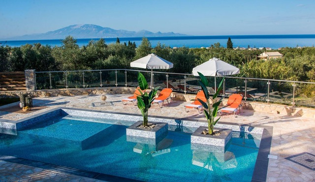 Villa Licaj - 4 Bedroom Villa With Private Pool in Zakynthos