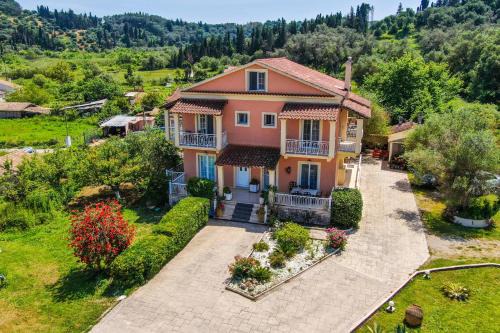 Villa Logas in Peroulades