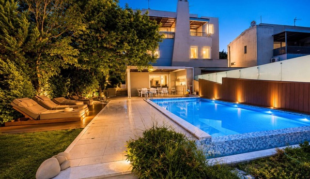 Villa Magnifica Halkidiki - Private Pool, Elevator & Sea View in Paliouri
