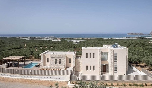 Villa Melissa 3, Spacious villa,private pool,BBQ in Phalasarna