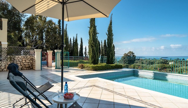 Villa Millianna Exclusive Apartment with Sea View, Wi-Fi, and Air Conditioning in Kefalonia