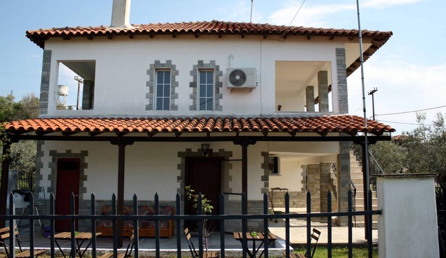 Villa- Nea Kalikrateia - 2-bdroom apartment in Sozopoli
