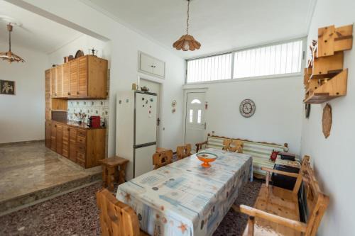 villa nicol in Korinthos